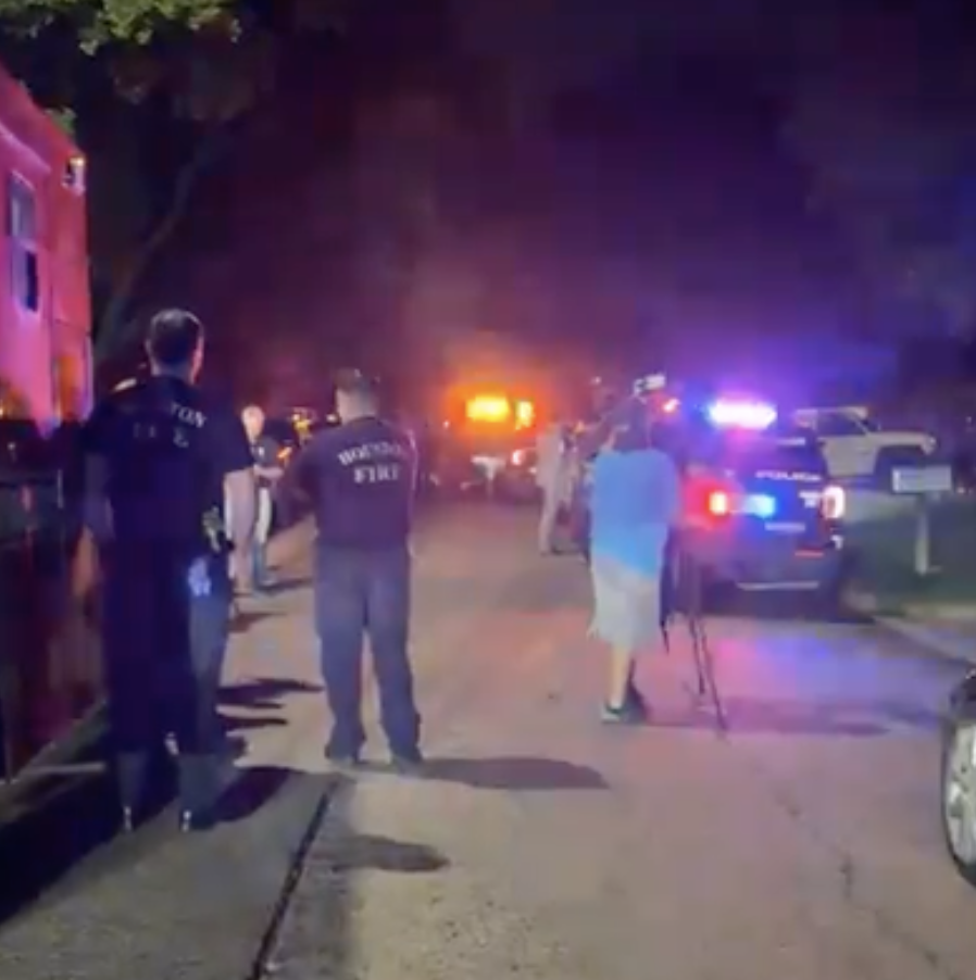 Two Dead in Apparent Murder-Suicide at 4900 Danfield, Southwest Houston ...